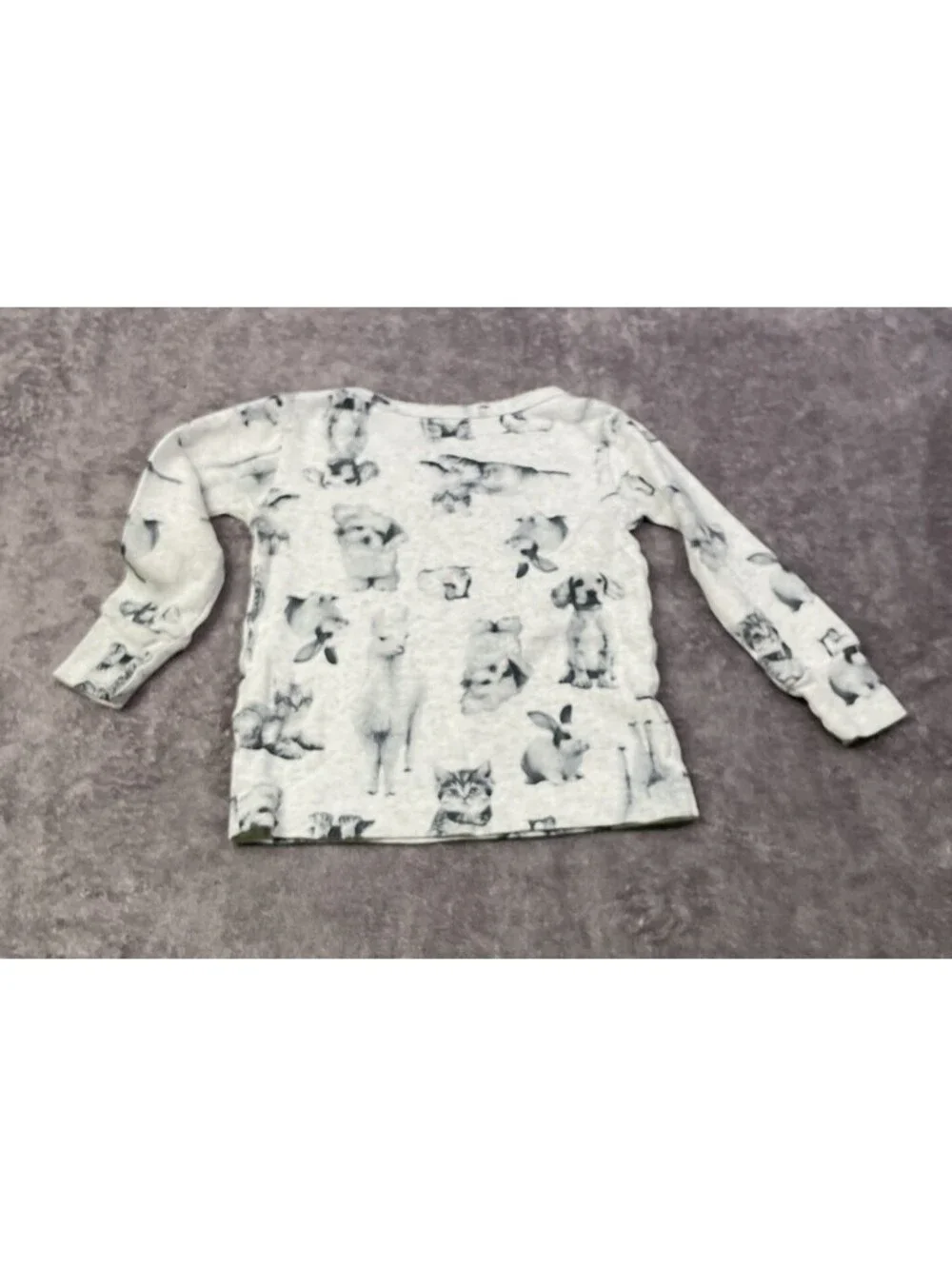Carter's Girls 12M Gray Animal Print Long Sleeve Shirt Kittens Puppies Bunnies